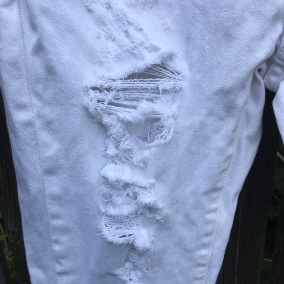 London Jean~White Distressed Jeans - Picture 5 of 16